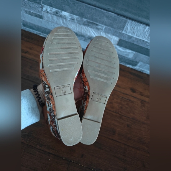 Nine West Kaylee Cognac Floral Wedge Brown White Sandal Size 8 With Box - Picture 7 of 7